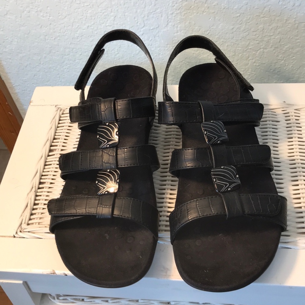 Like New Black Adjustable Bionic Sandals